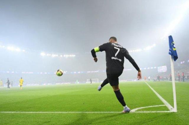 队长袖标加码续约收效？姆巴佩松口：去留都有可能