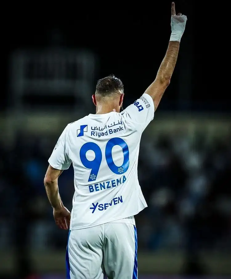 九游娱乐注册入口-首秀即戴帽！本泽马Ins：为球队感到骄傲，感谢大家的欢迎