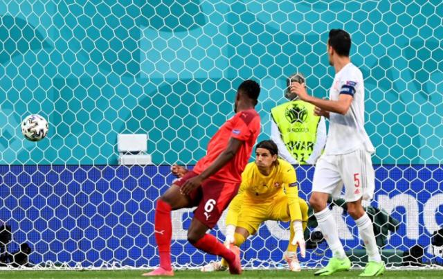 在线娱乐-默特萨克：西班牙取胜却尽显疲态 瑞士队虽败犹荣