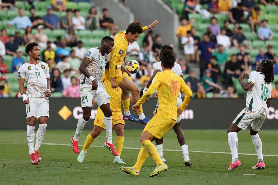 九游登录-邵佳一首败！媒体人热议：FIFA系列赛没白来，国足挂上前进档